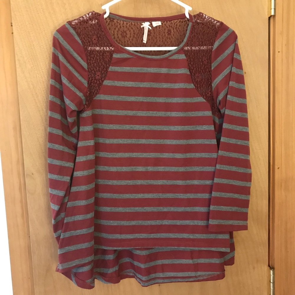 Girls Shirt, size L (14)